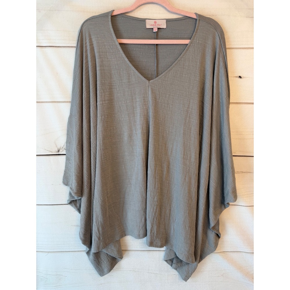 Laurie Felt Los Angeles Sage Gray V-Neck Dolman Sharkbite Top XL/1X A453963